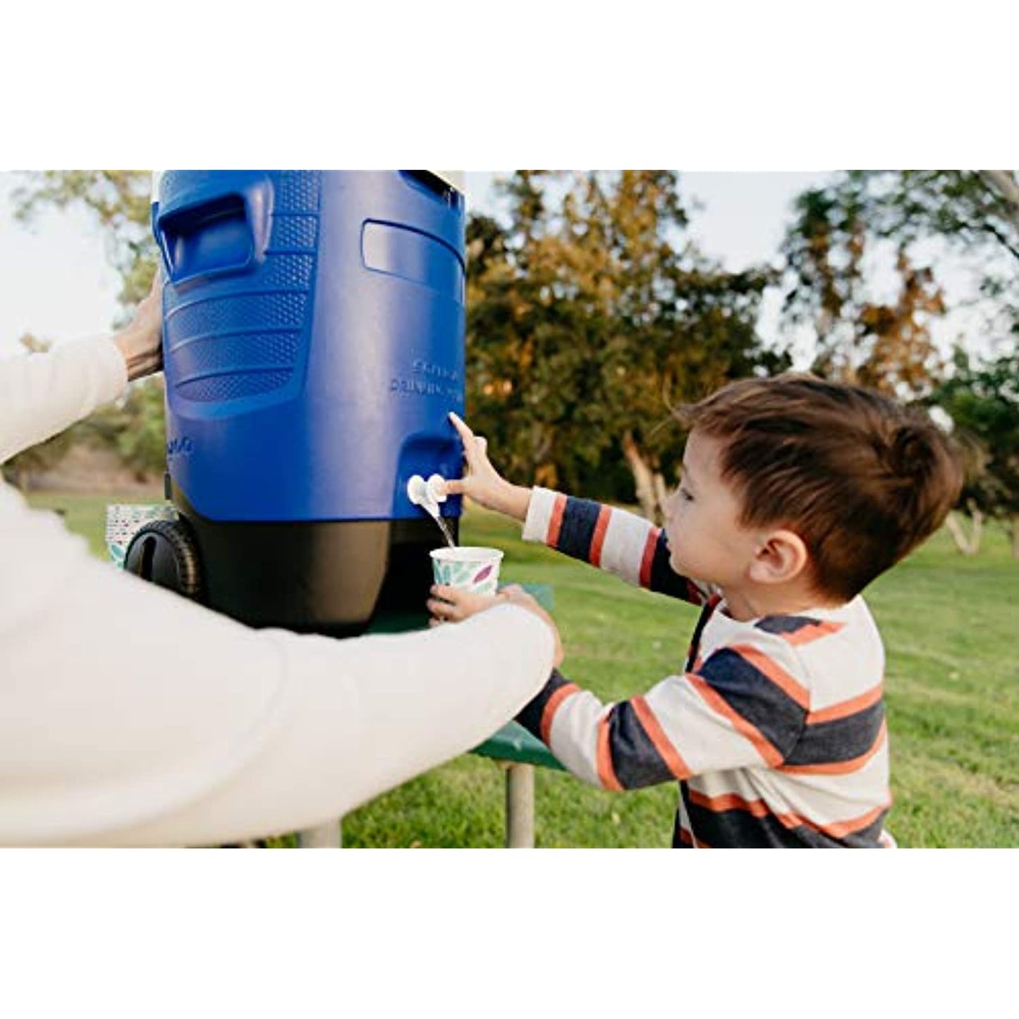 Igloo 5 Gallon Wheeled Portable Sports Cooler Blue, Model no: 42256 **USED**