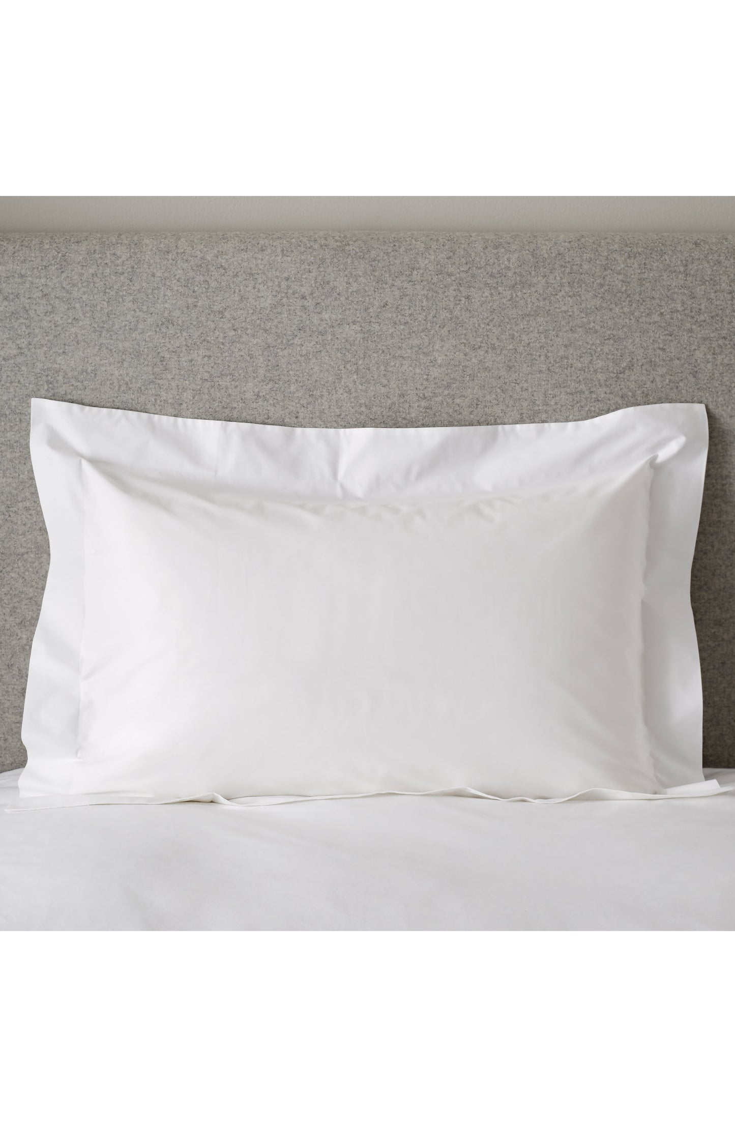 The White Company 100% Egyptian Cotton, 1 Superking PillowCase, White, 20"x36"