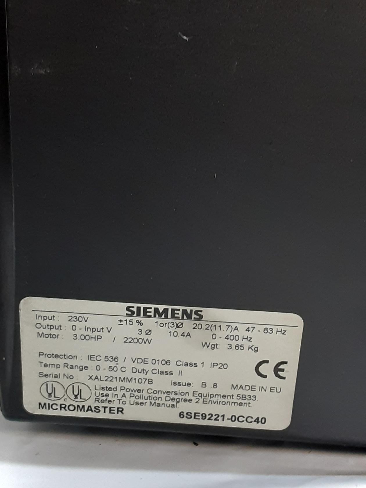 Siemens MicroMaster 6SE9221-0CC40 --SALVAGED-- ITEM IS BROKEN